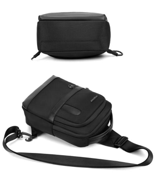 多機能ポケット付きワンショルダーボディバッグ