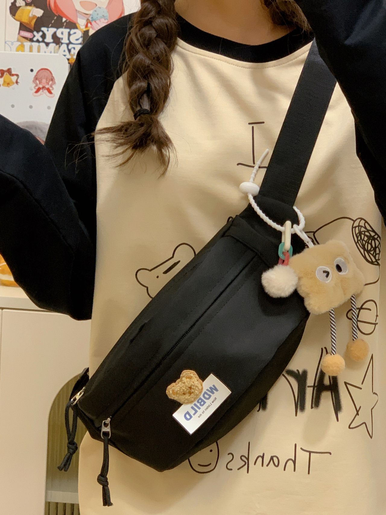 ボディバッグ ぬいぐるみチャーム付きボディバッグ