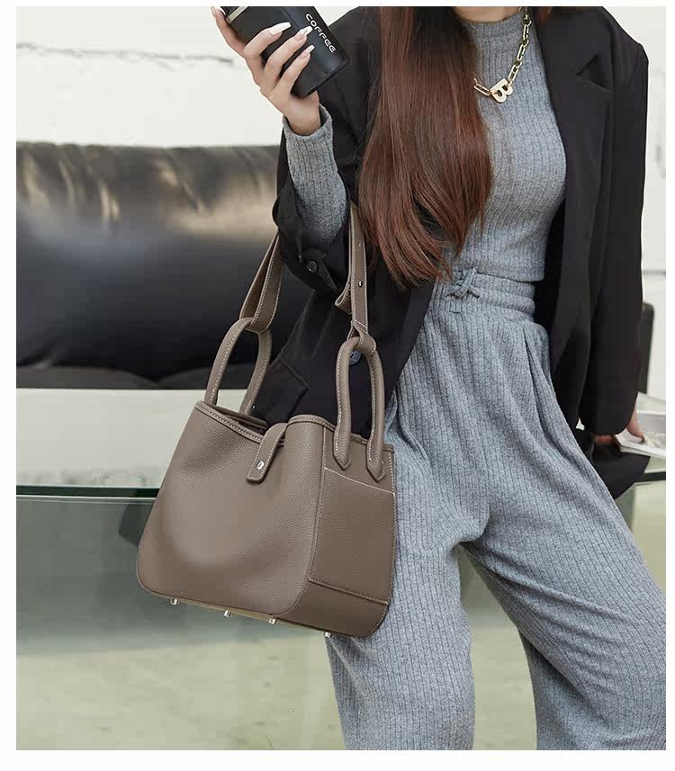 https://fulmo-img-server.com/carryfit/68fd219d-317d-43fe-b8c7-65bcb19acfcd.jpg