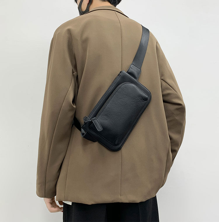 ボディバッグ シンプル上質レザーワンショルダーボディバッグ