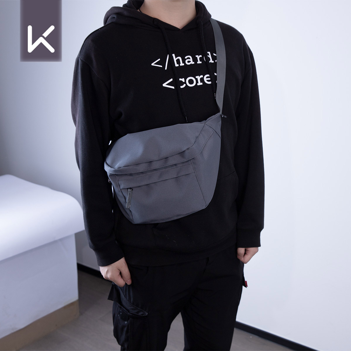 https://fulmo-img-server.com/carryfit/8b38d827-4116-46ff-9432-98e8469592cd.jpg