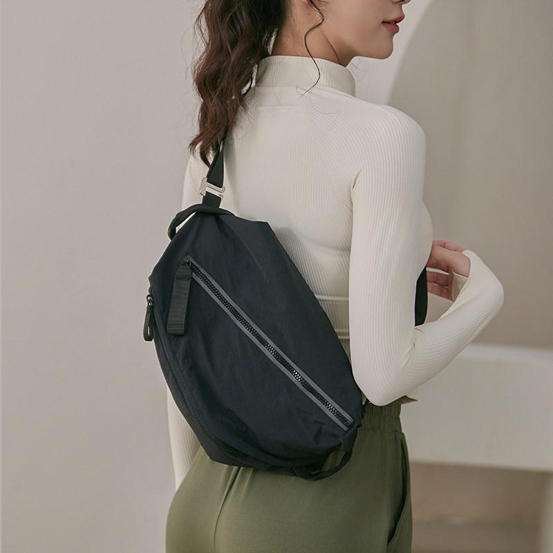 https://fulmo-img-server.com/carryfit/972514b7-bfbb-4a11-9d04-bf0ec3e72be5.jpg