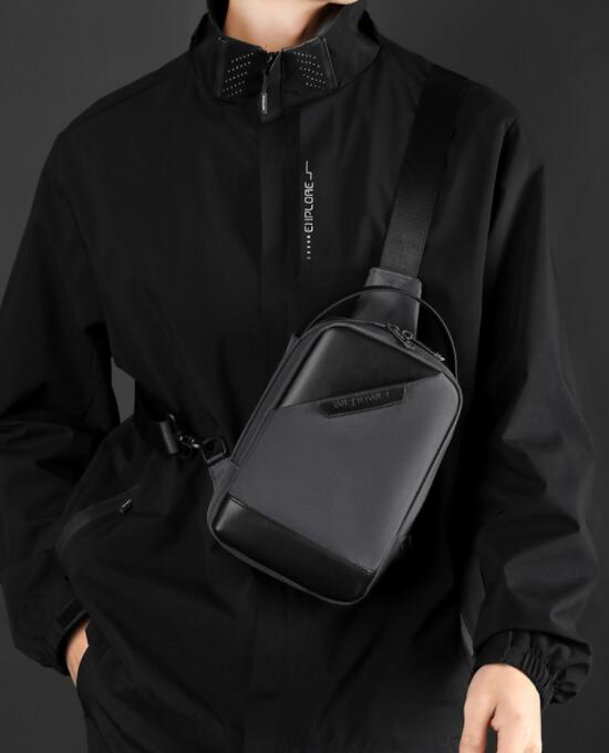 メンズ斜めがけボディバッグ多機能ショルダー