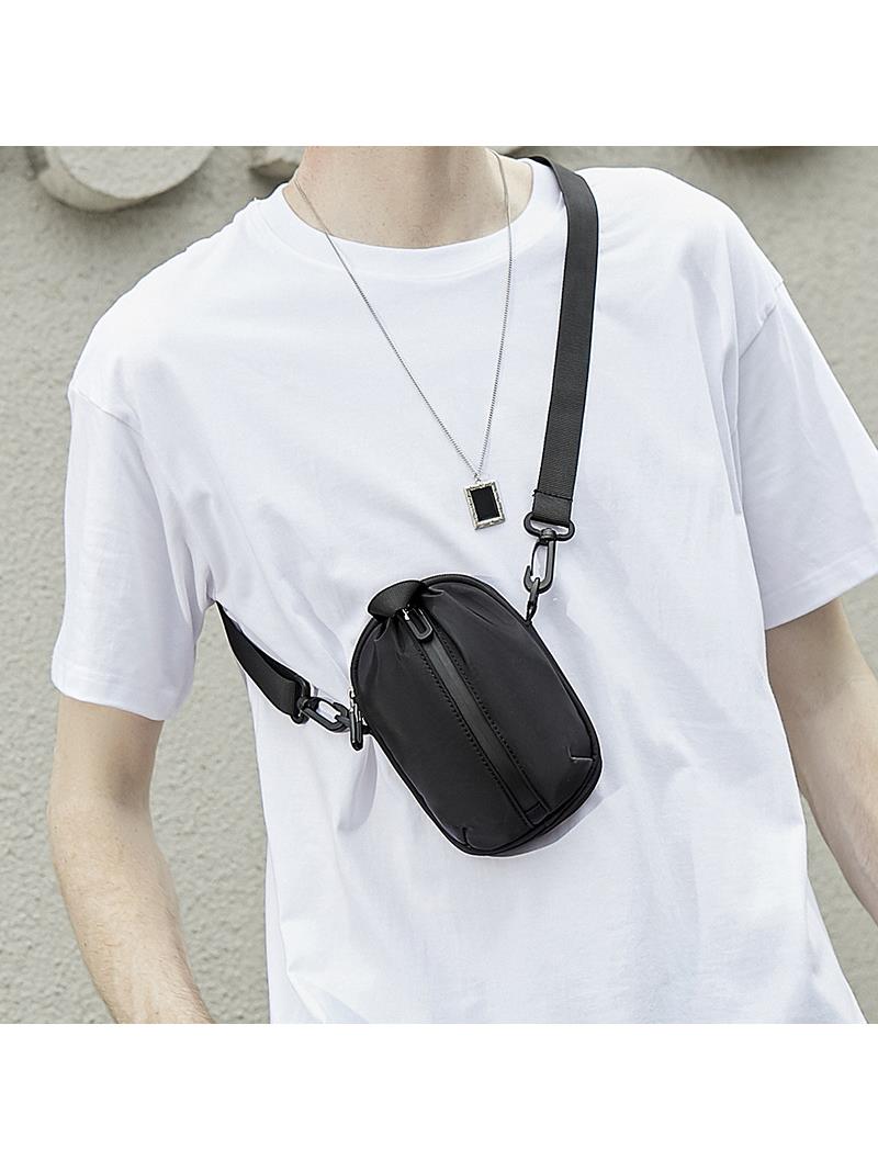 ボディバッグ すっきり収納ミニマルワンショルダー