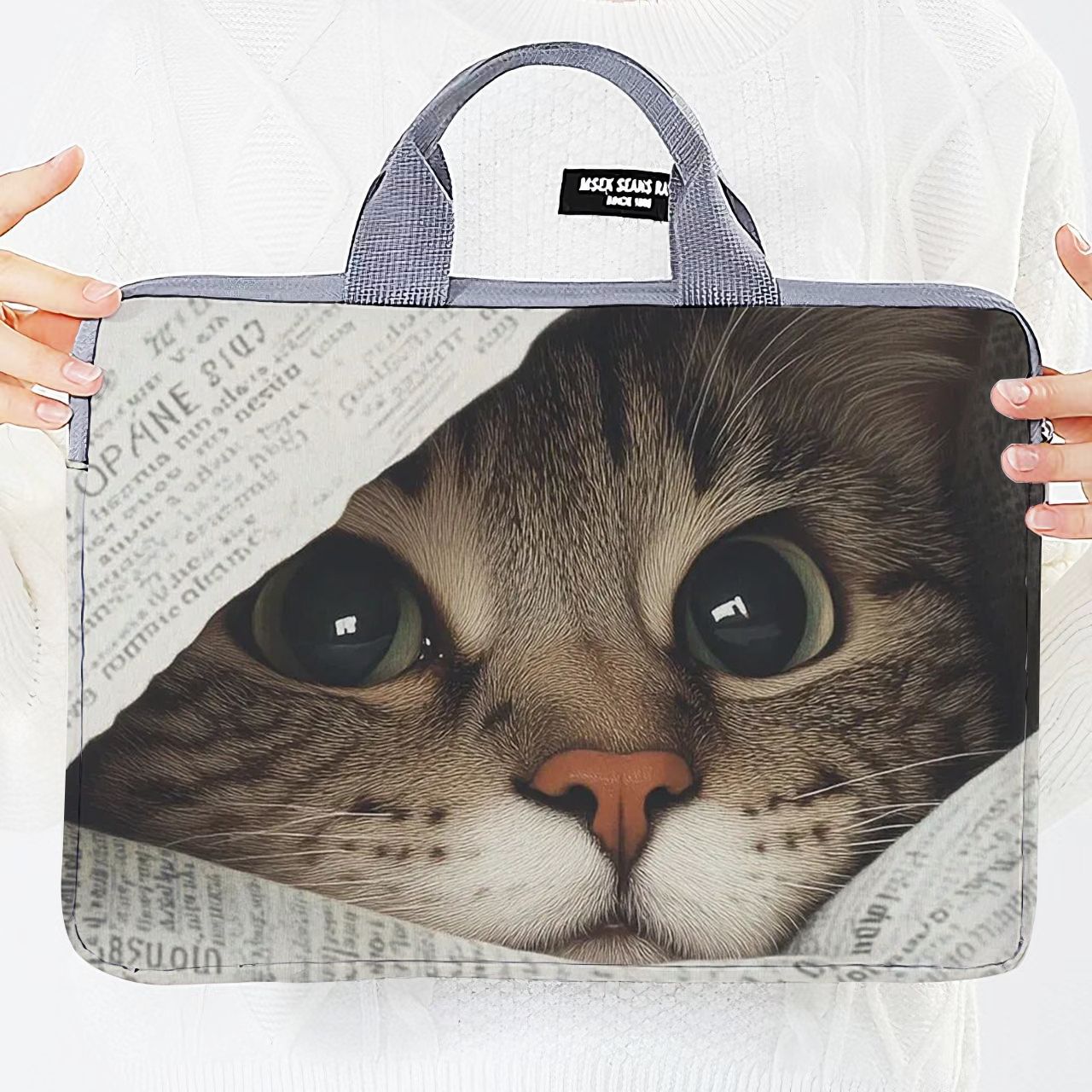 パソコンケース 可愛い子猫のアップ顔プリントパソコンケース