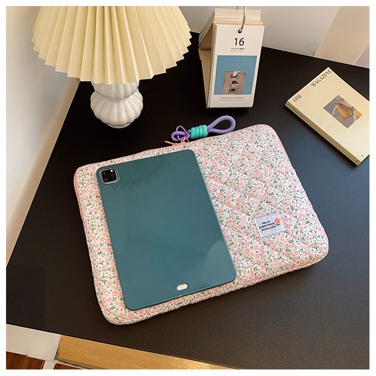 パソコンケース 小花柄キルティングパソコンケース