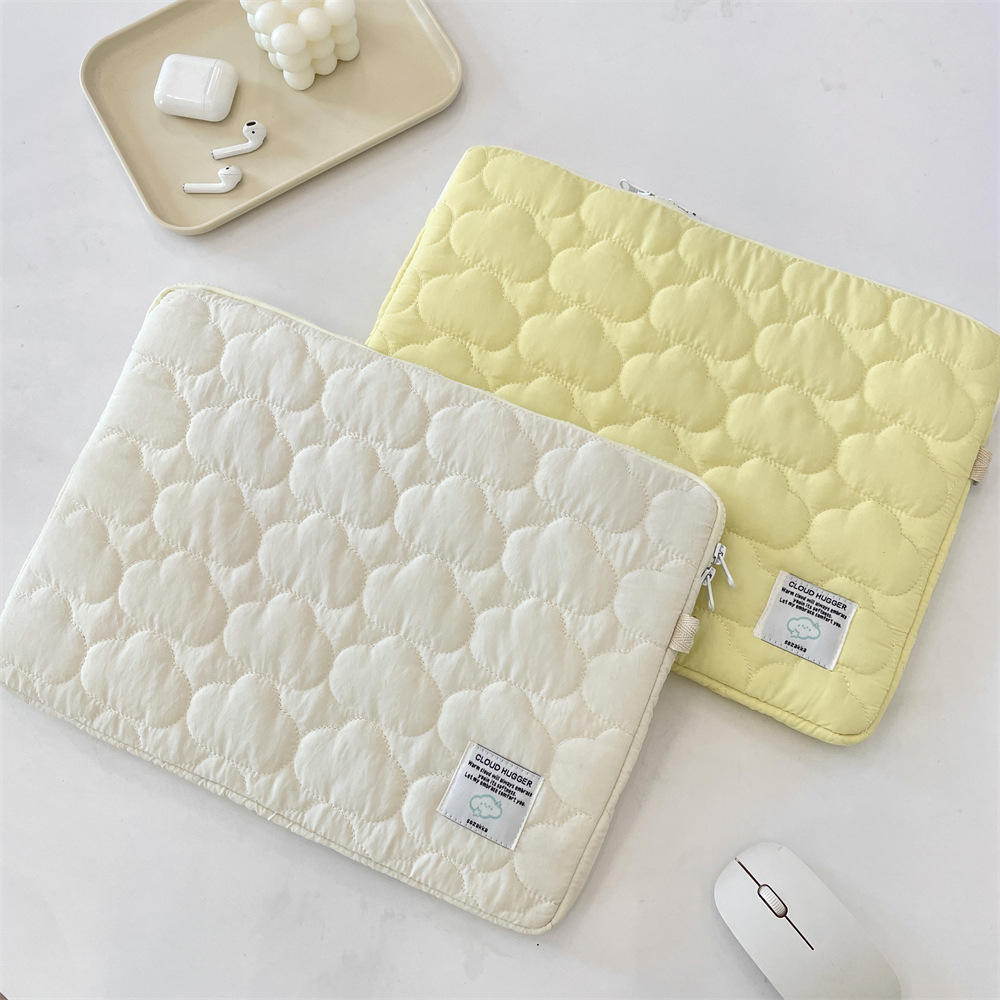 パソコンケース 雲柄キルティングふんわりパソコンケース