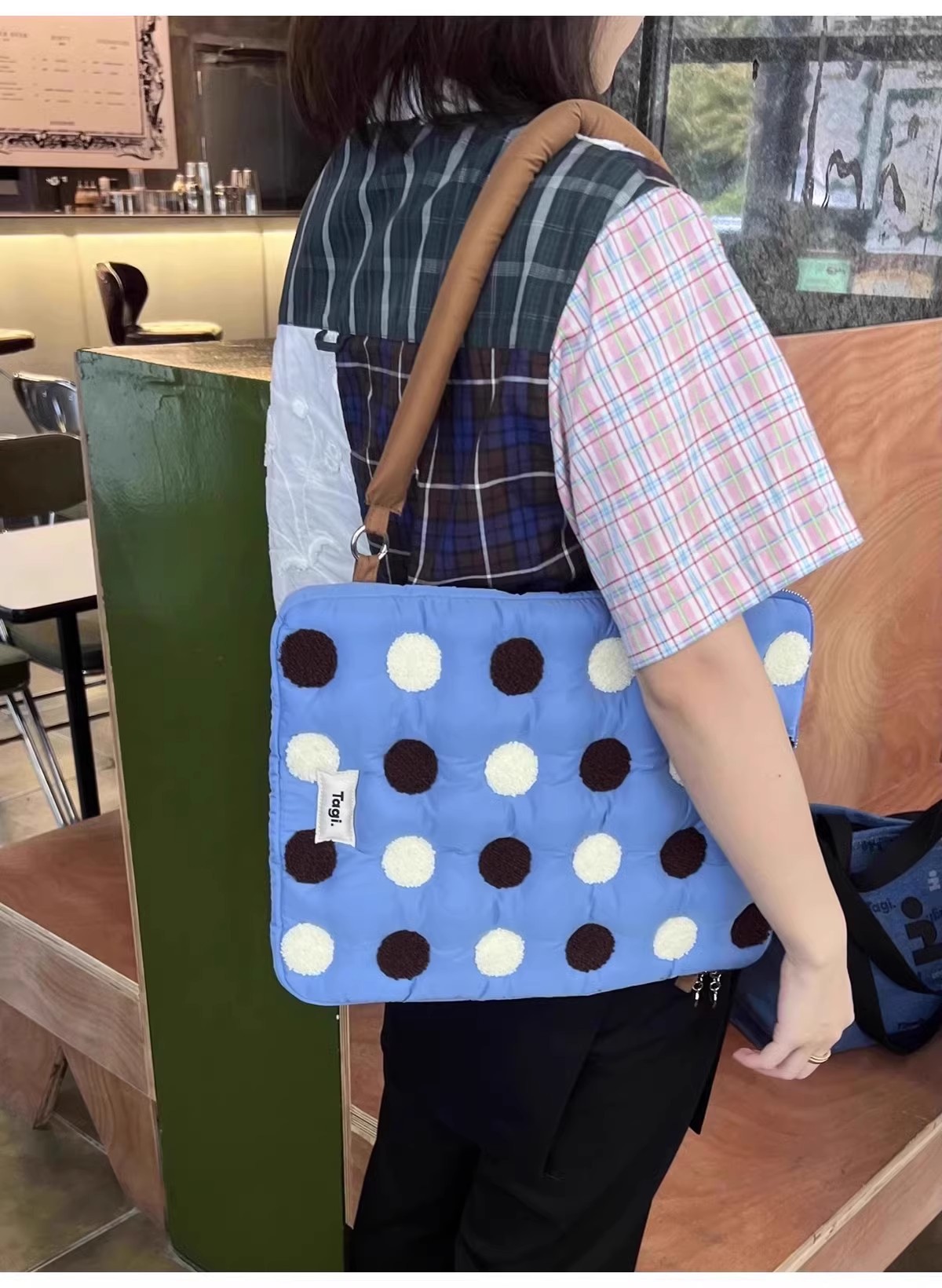 パソコンケース ふわふわキルティング刺繍ドット柄パソコンケース