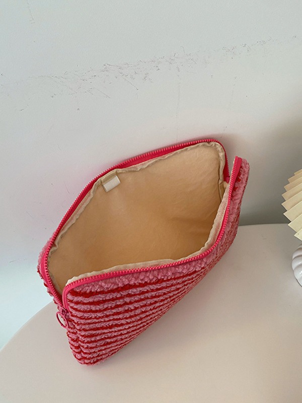 パソコンケース ふわもこ水玉刺繍のボアパソコンケース