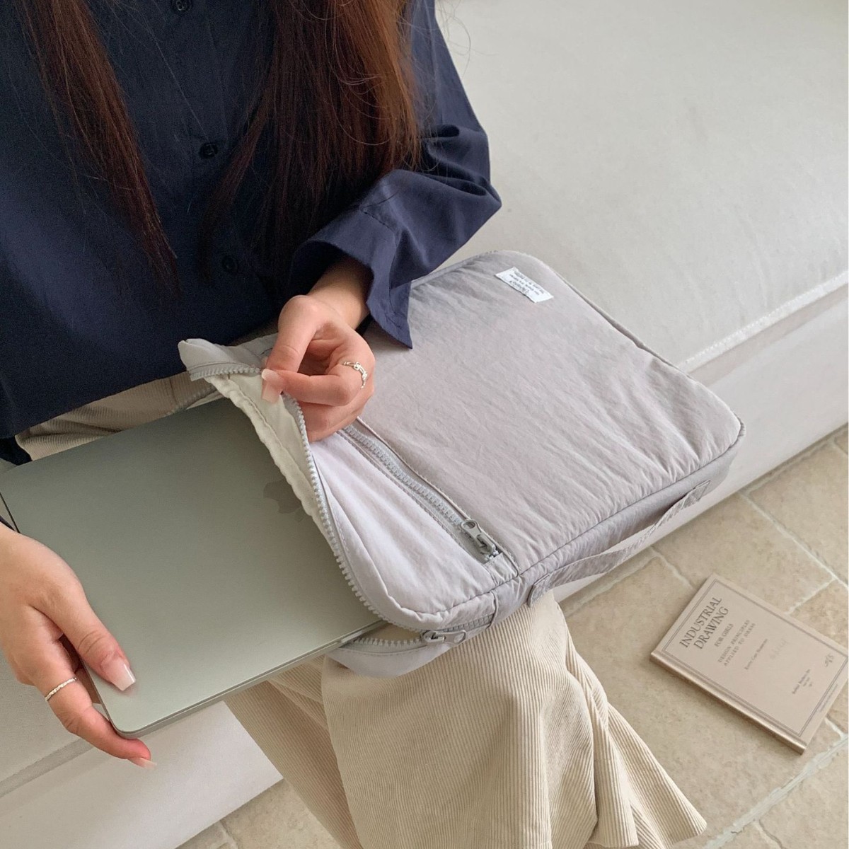 パソコンケース ふんわりキルティング多機能パソコンケース