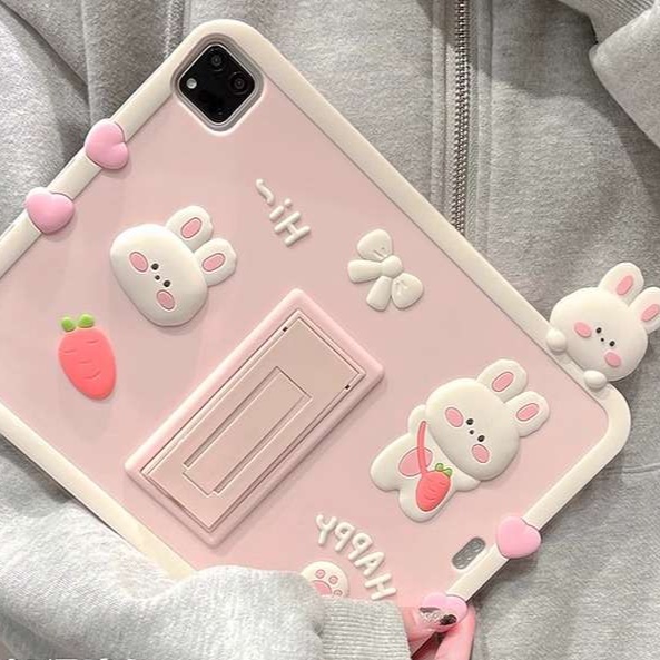 パソコンタイムがもっと楽しくなる！かわいいノートパソコンケース5選