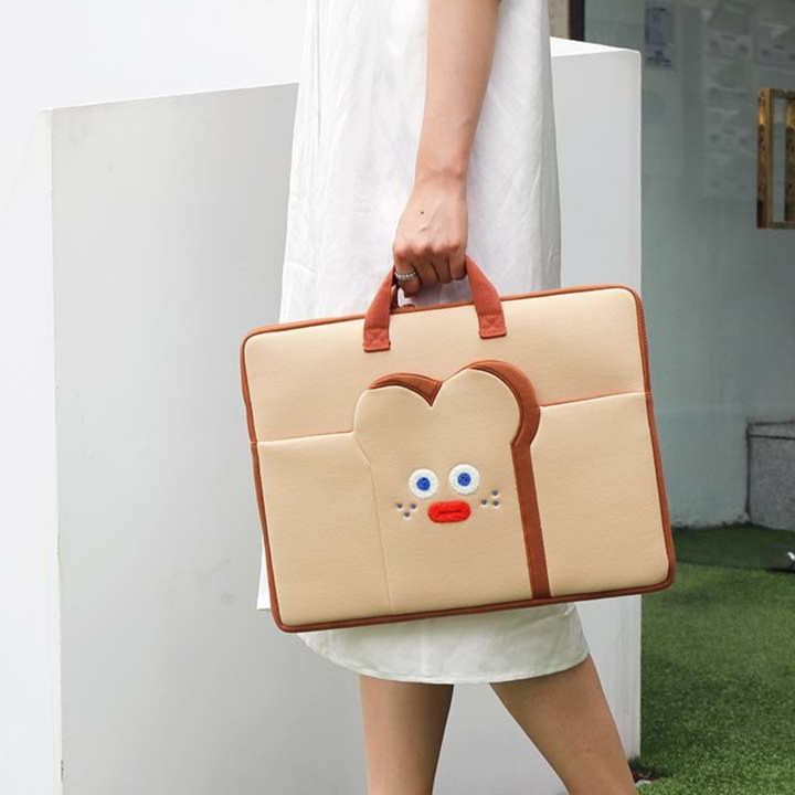 食パンみたいなパソコンケース☆13インチと15インチのパソコンケース