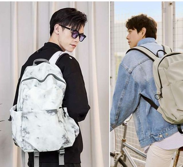 パソコンケース  シンプルデザイン 大容量バックパック