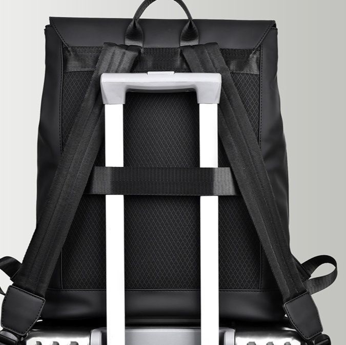 パソコンケース 都会派リュック型パソコンケース