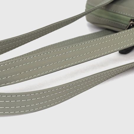 パソコンケース 縦型ステッチデザイン肩掛けパソコンケース