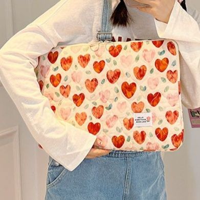 パソコンケース 水彩風ハート柄キルティングパソコンケース