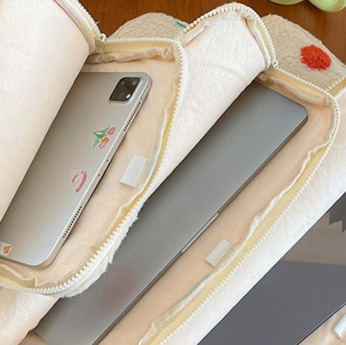 パソコンケース ふわもこ水玉刺繍のボアパソコンケース