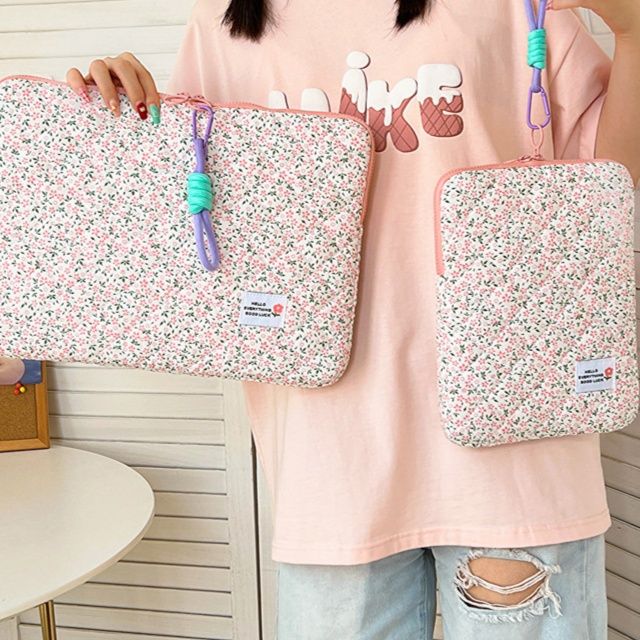 パソコンケース 小花柄キルティングパソコンケース