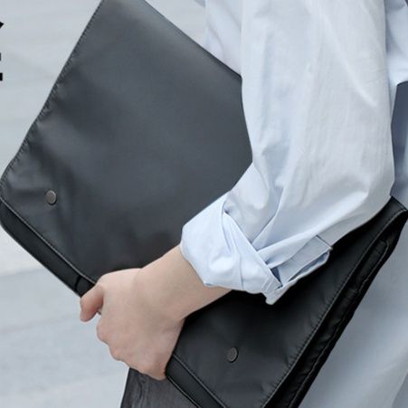 パソコンケース 多機能収納ポケット付き折りたたみパソコンケース