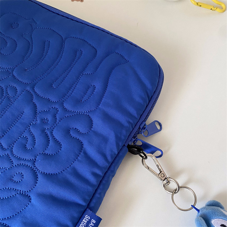 パソコンケース 立体文字デザインクッション付きパソコン保護ケース