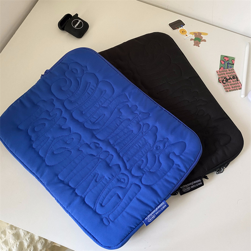 パソコンケース 立体文字デザインクッション付きパソコン保護ケース