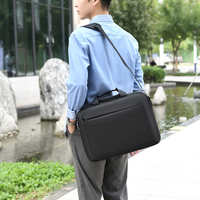 パソコンケース 通勤に最適な多機能ショルダー型パソコンケース