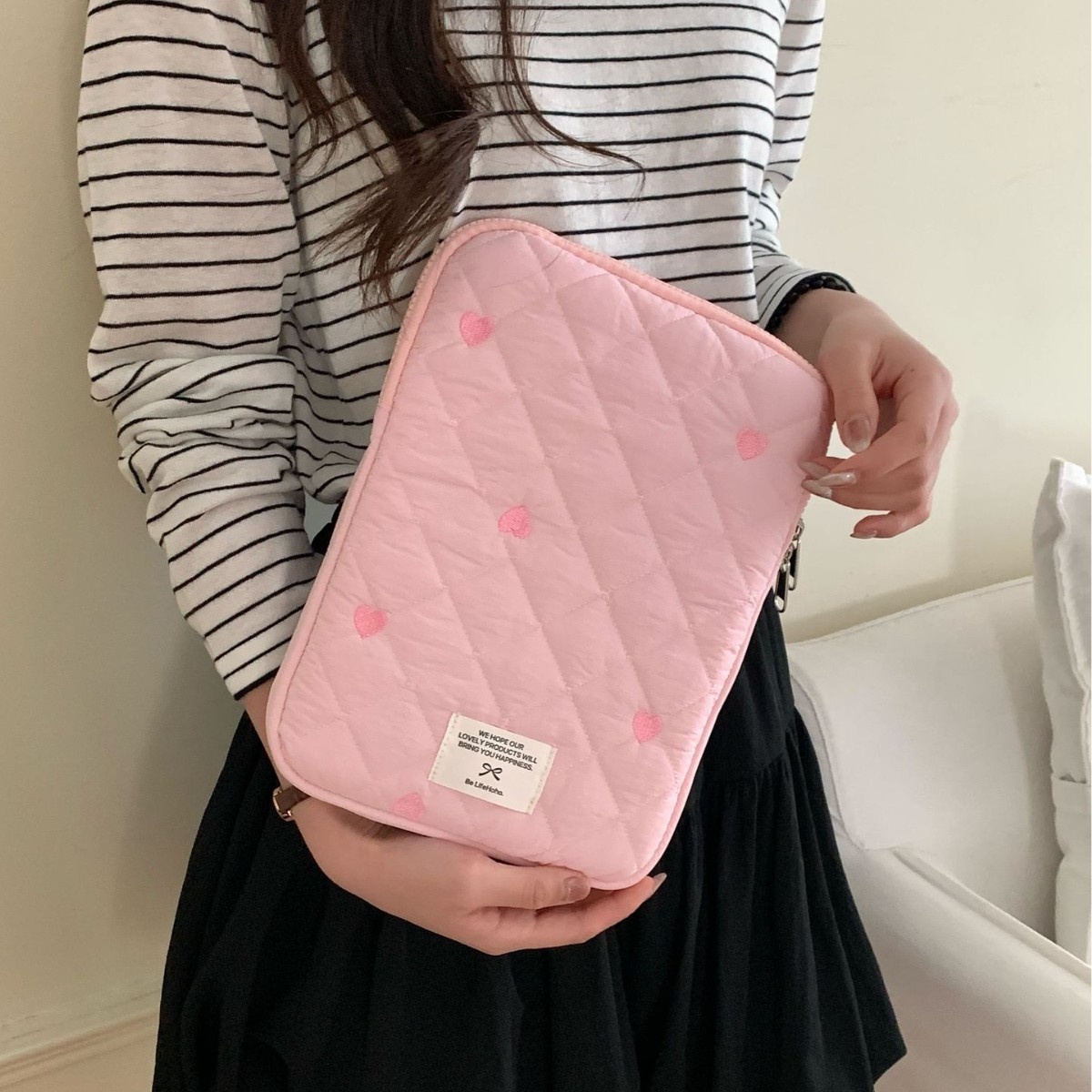 パソコンケース ハート刺繍入りキルティングパソコンケース