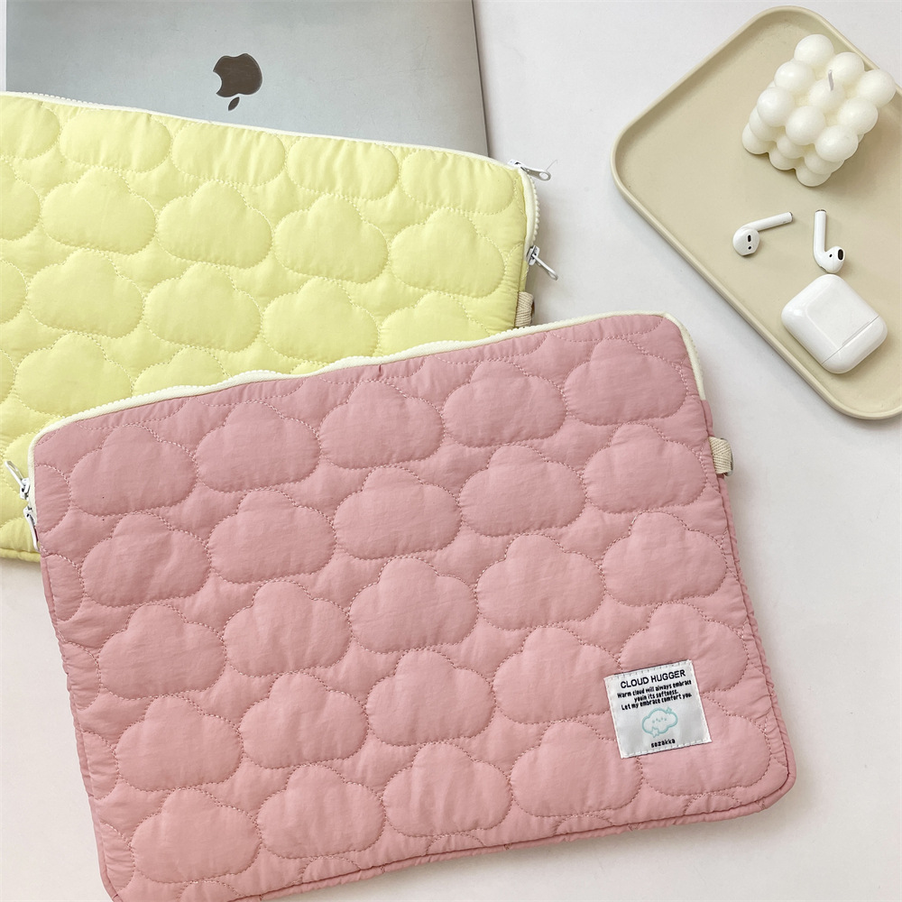パソコンケース 雲柄キルティングふんわりパソコンケース