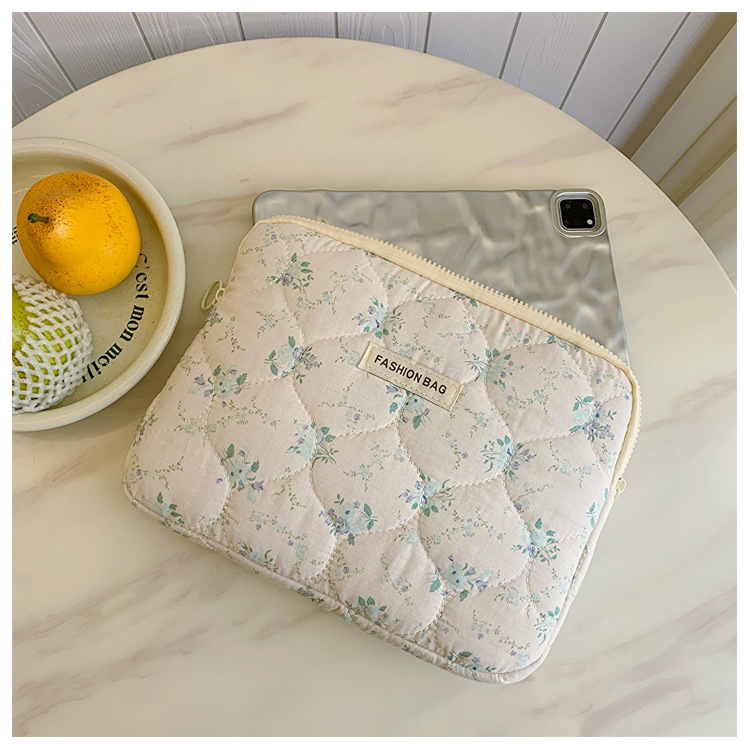 パソコンケース 小花柄キルティング仕立てパソコン収納ケース