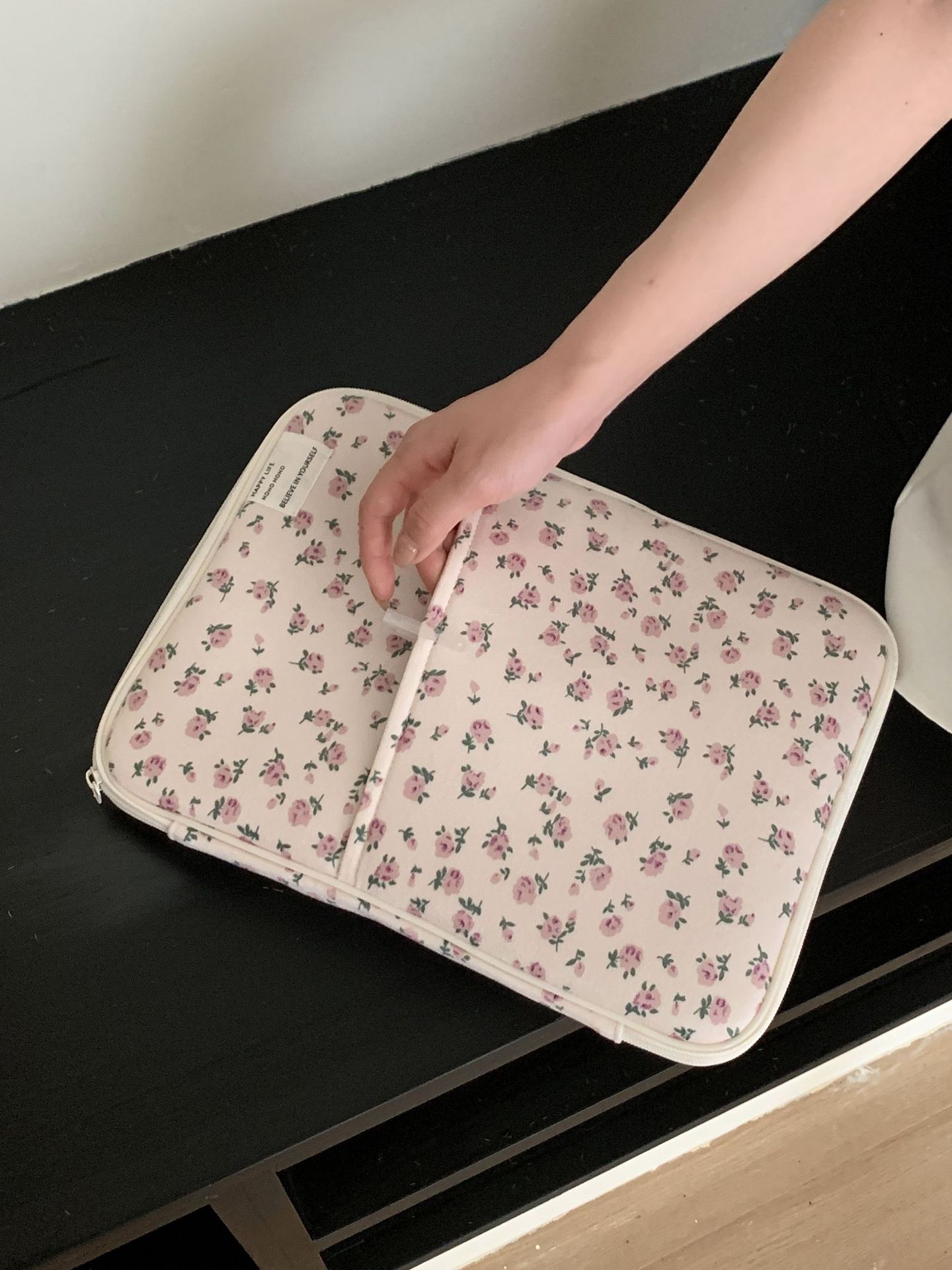 パソコンケース 小花柄散りばめデザインパソコン収納ケース