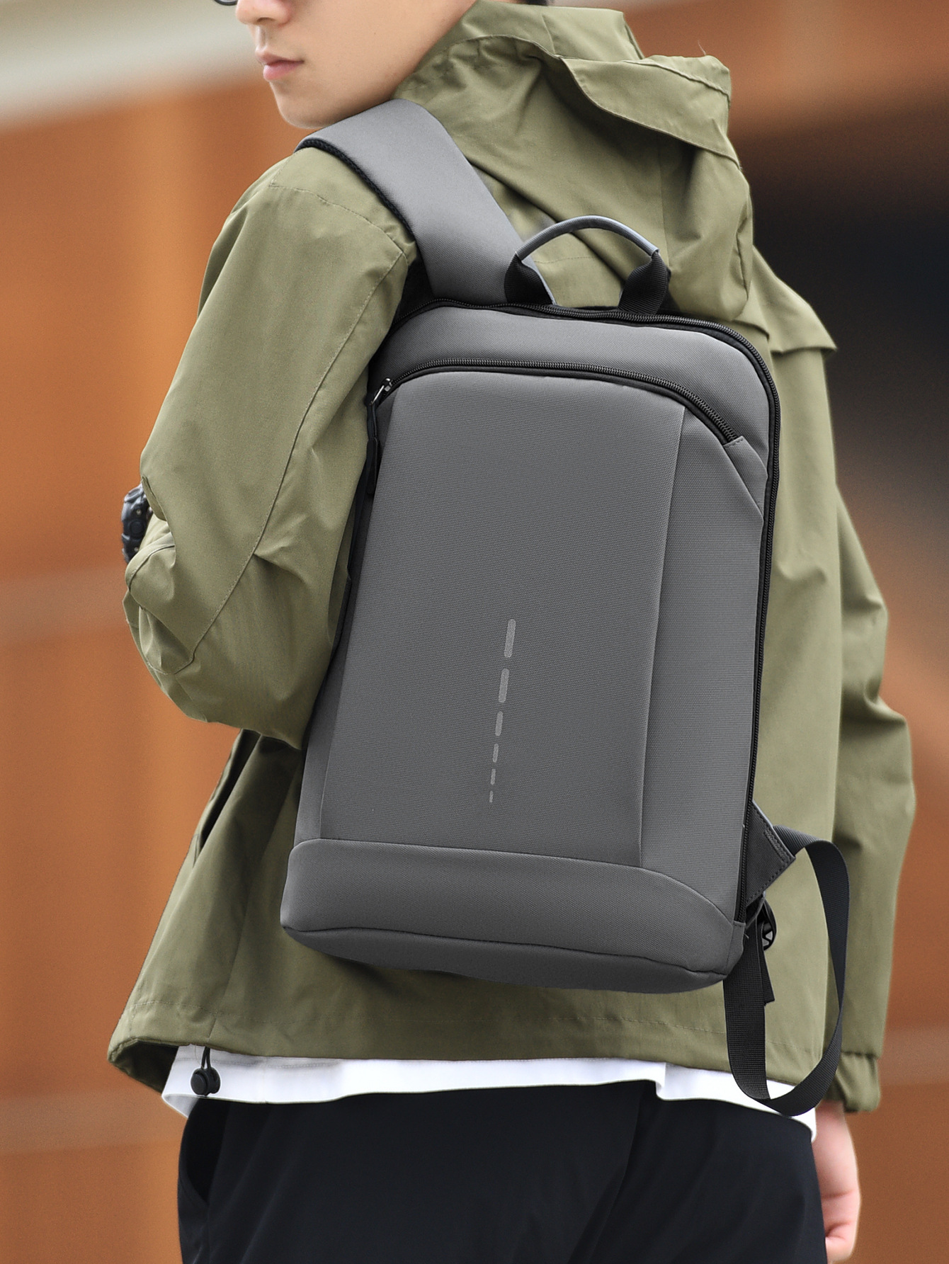 パソコンケース 多機能背負い型パソコン収納鞄ビジネス通勤用