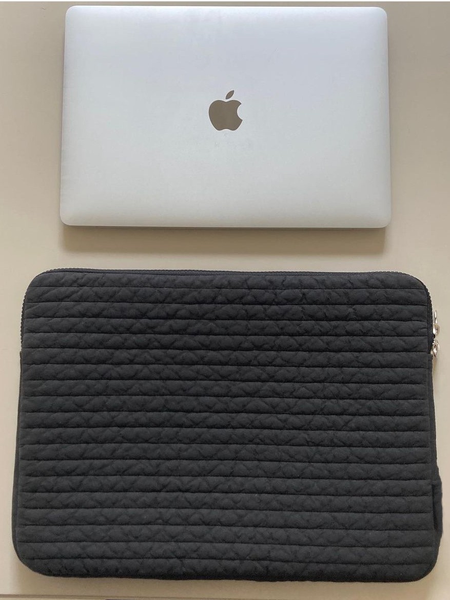 パソコンケース 立体編み込み模様のクッション性抜群パソコンケース