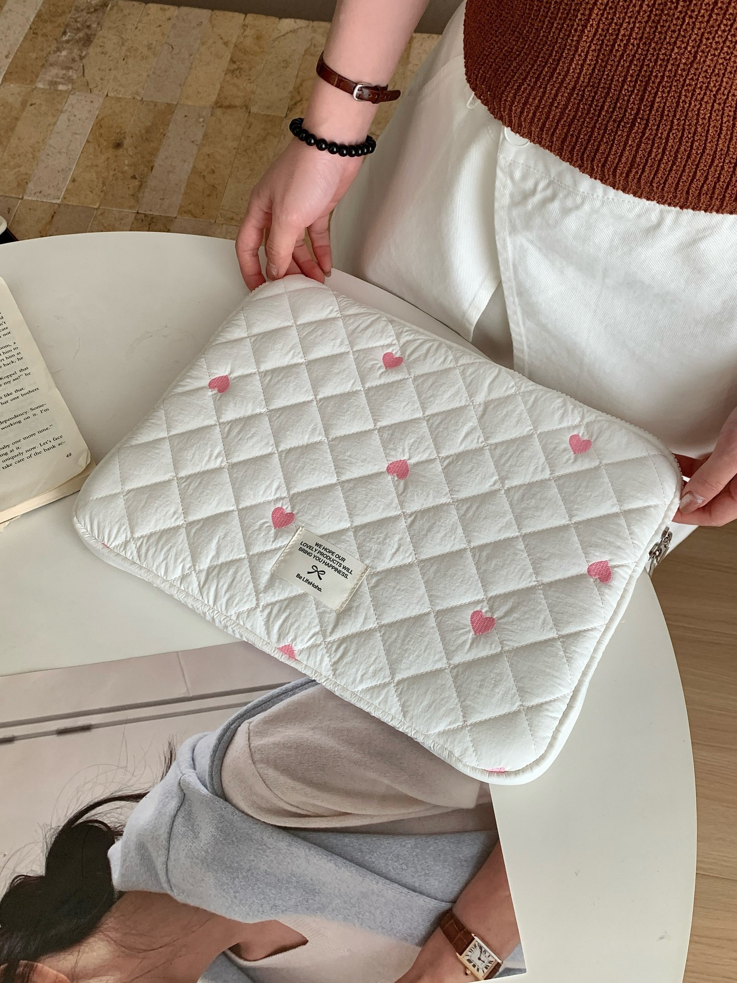 パソコンケース ハート刺繍入りキルティングパソコンケース