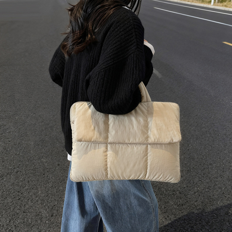 パソコンケース キルティングクッション風パソコンケース