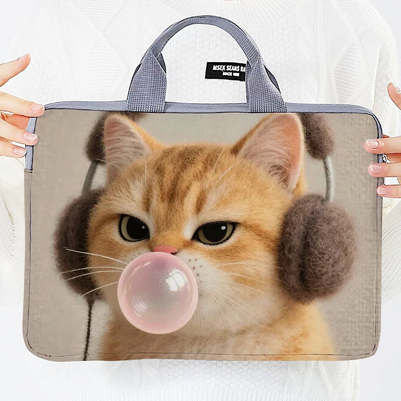 パソコンケース 可愛い子猫のアップ顔プリントパソコンケース