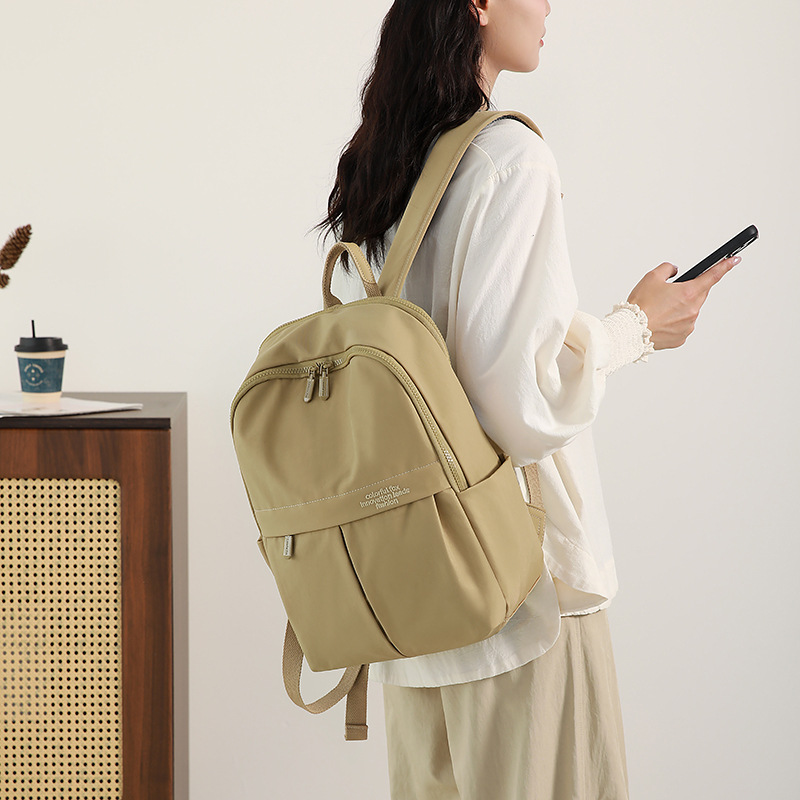 パソコンケース 多機能ポケット付き撥水加工リュック型パソコン収納鞄