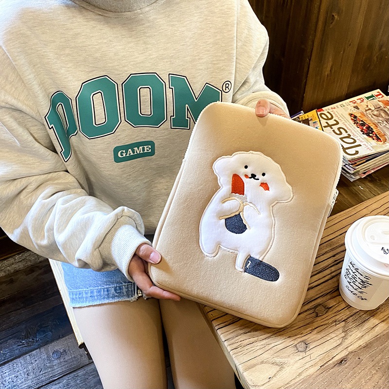 パソコンケース もふもふ白犬のお寿司大好きパソコンケース