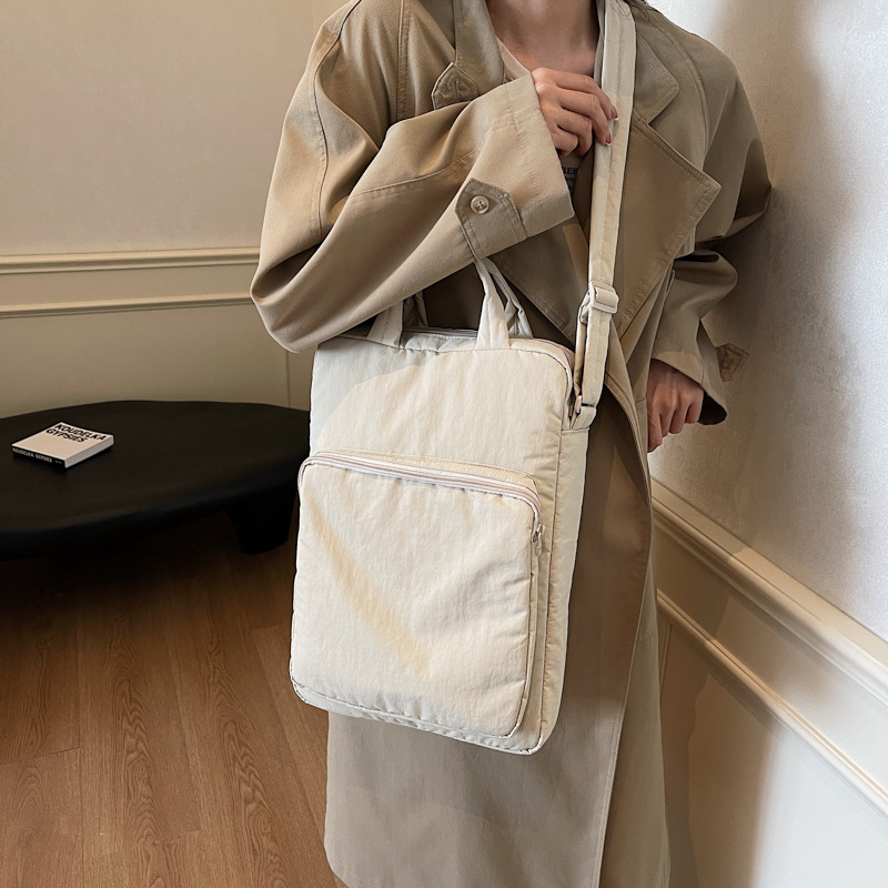 パソコンケース 軽量キルティング縦型二通り持ちパソコンケース