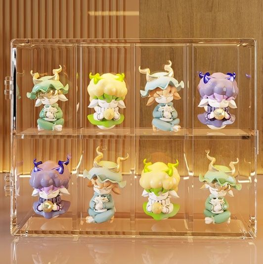 フィギュアケース 透明仕切り付き小型フィギュア収納ケース