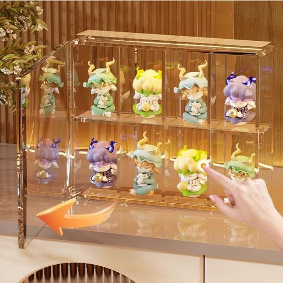 フィギュアケース 透明仕切り付き小型フィギュア収納ケース