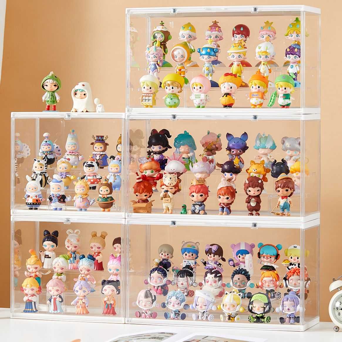 フィギュアケース 積み重ね自在の透明コレクションボックス