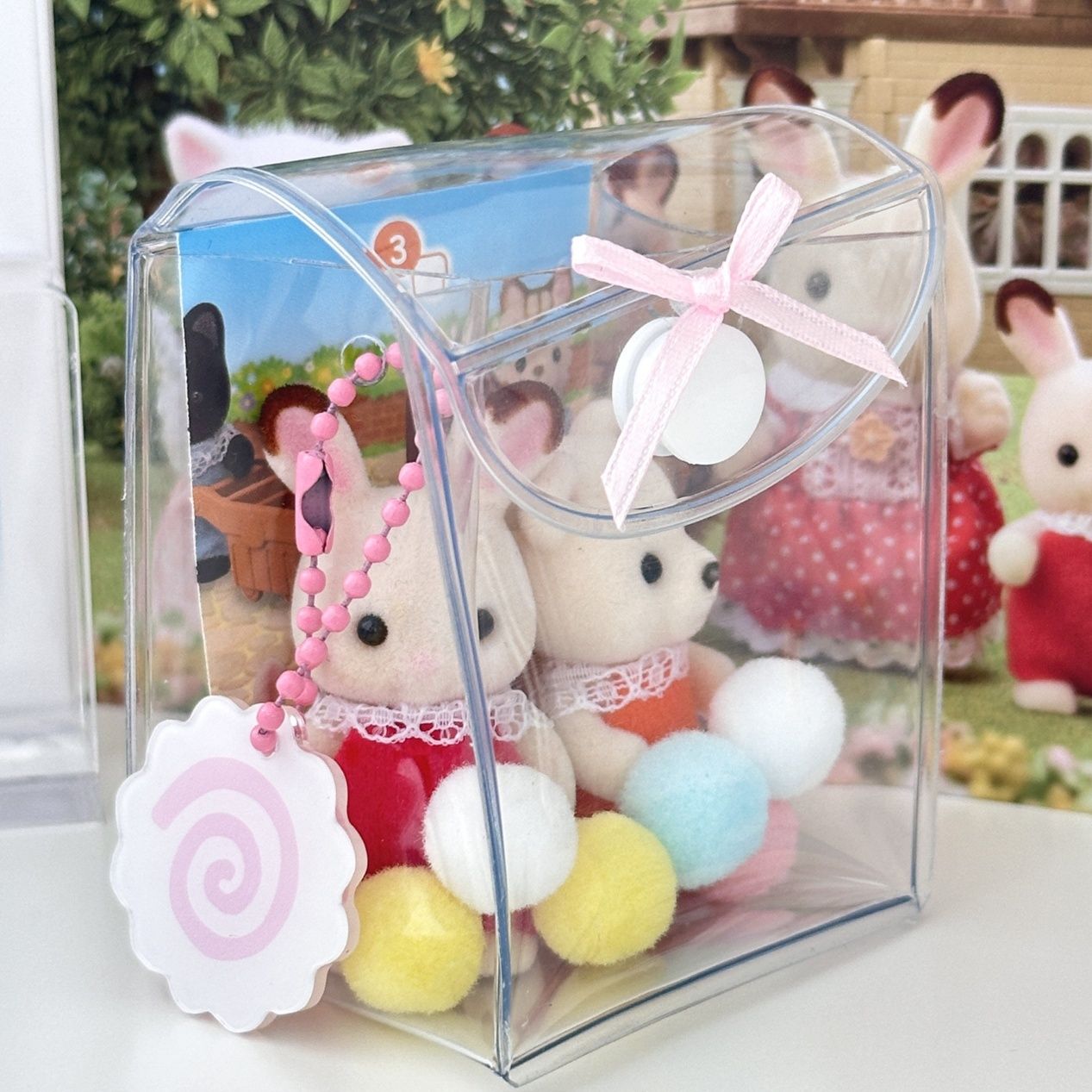 フィギュアケース 小型 透明アクリル製小型人形展示保護収納箱