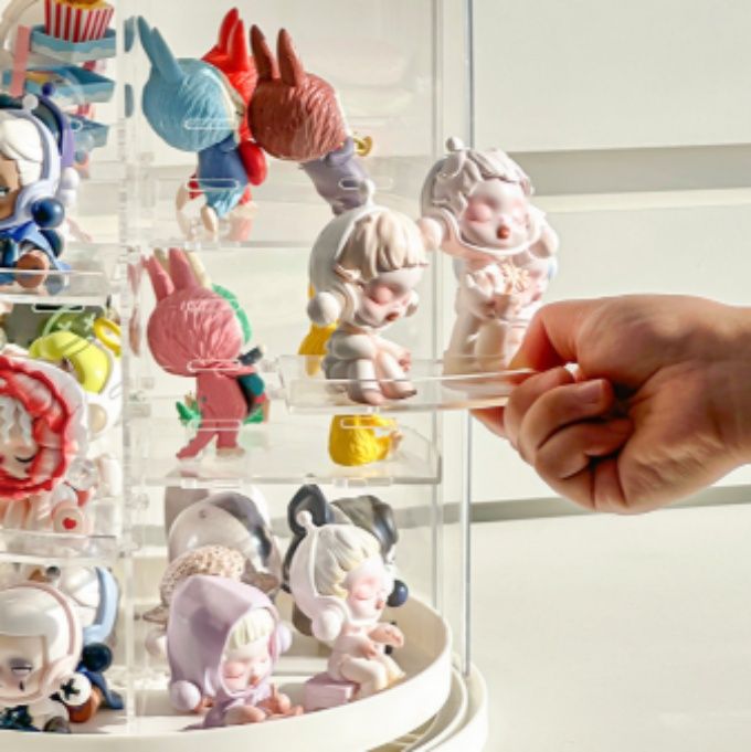 フィギュアケース 回転式四段透明円形フィギュア収納ケース　小型