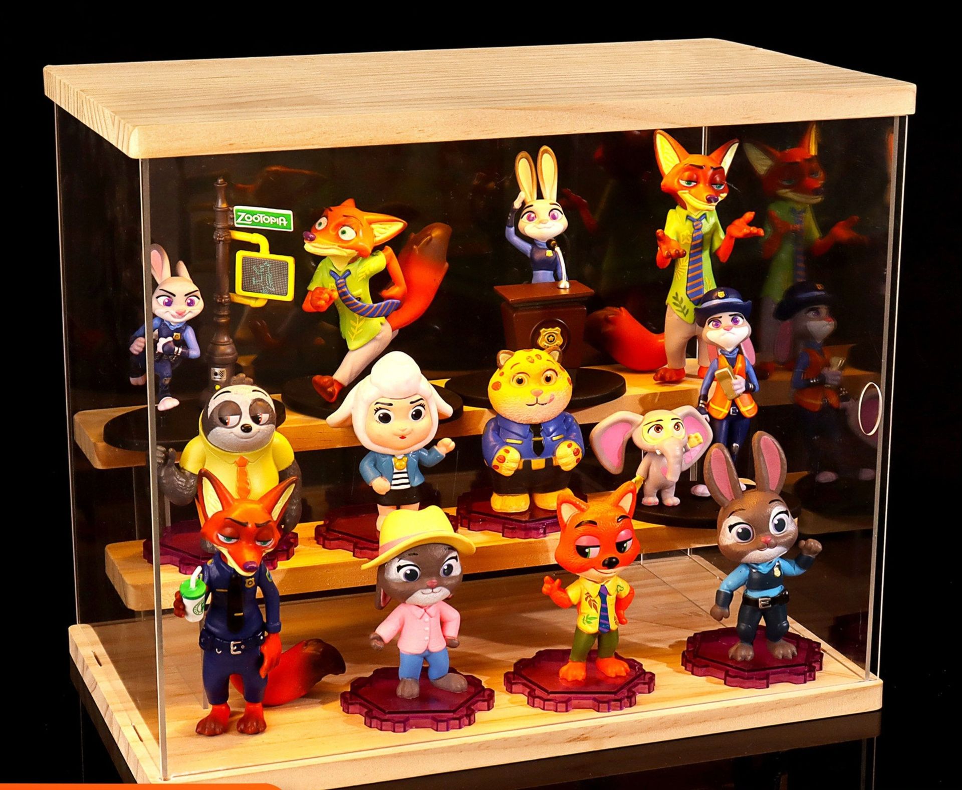 フィギュアケース 動物キャラクター フィギュア用 小型木製ケース
