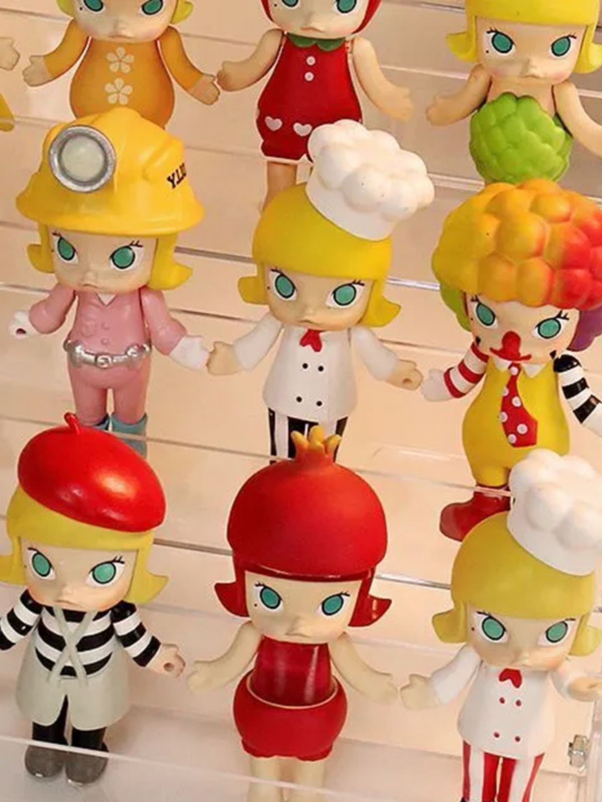 フィギュアケース 階段式ミニフィギュア展示台