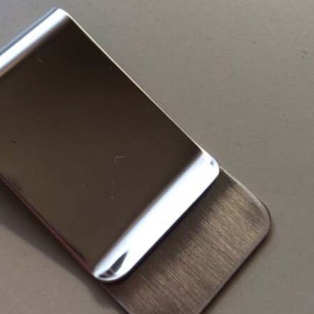 マネークリップ シンプル金属製薄型マネークリップ