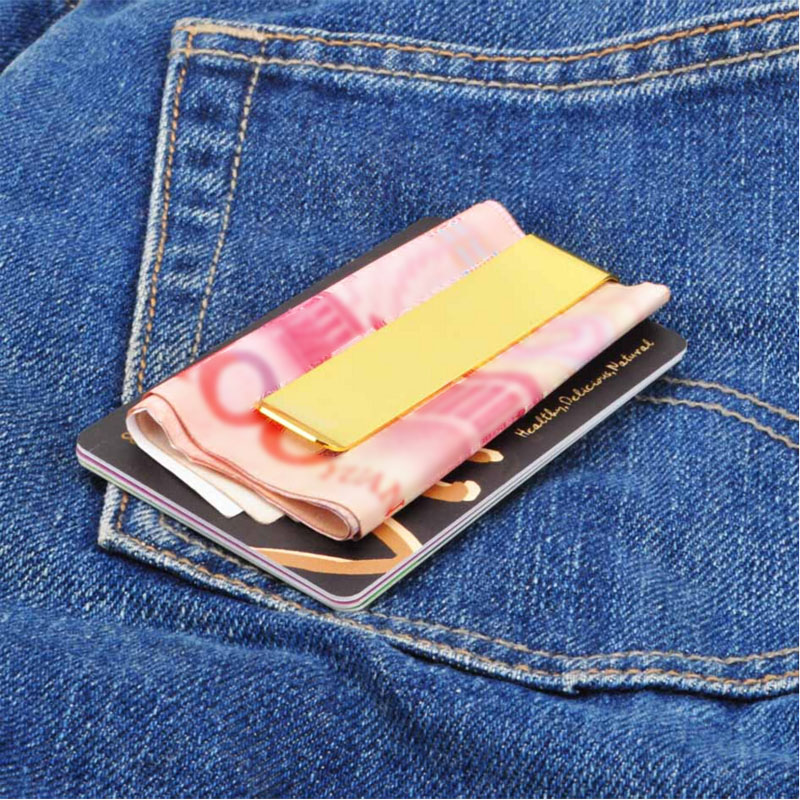 マネークリップ スリム設計