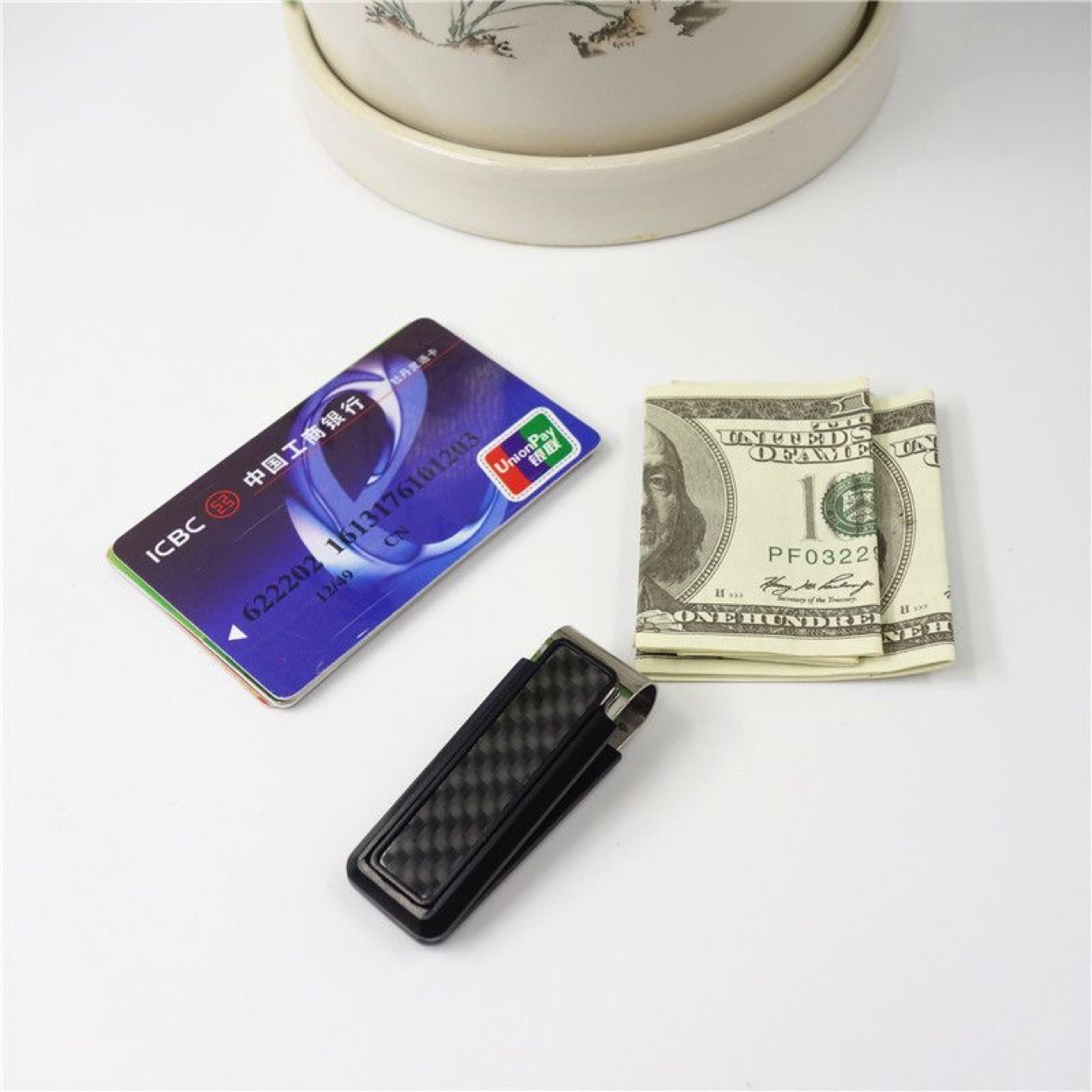 https://fulmo-img-server.com/cashgrip/554b3c83-614d-44e0-b076-068c283a0f73.jpg