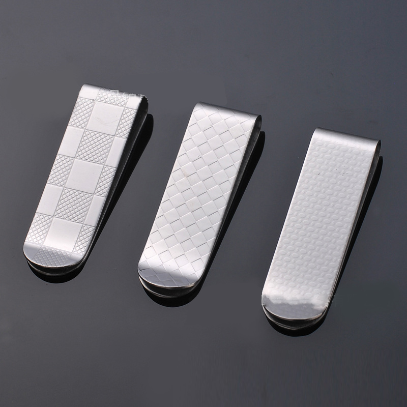 マネークリップ 高級感漂う金属製幾何学模様マネークリップ