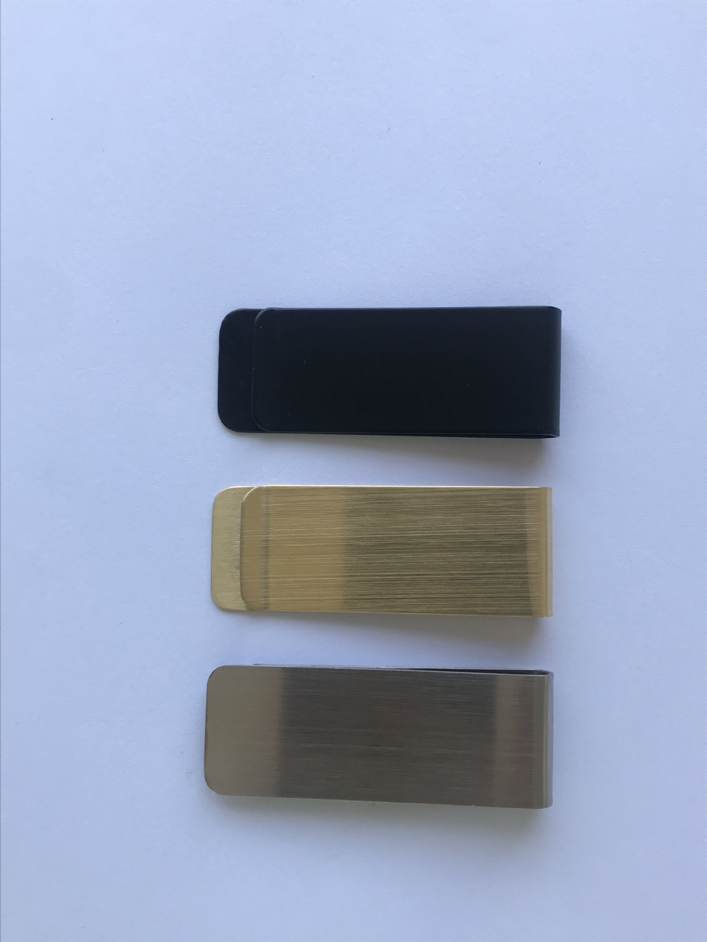 https://fulmo-img-server.com/cashgrip/6c21e9f6-4919-46be-ad7f-8f4fd4519707.jpg